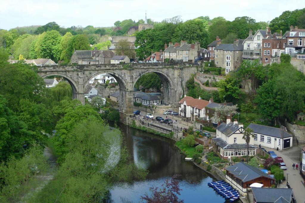 Kirkgate House Bed & Breakfast Knaresborough Exterior photo
